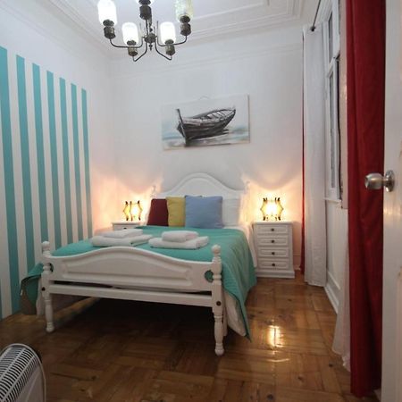 ליסבון Nautic M1 R2 - Classy & Cozy Double Room With Shared Bathroom In Marques Pombal מראה חיצוני תמונה
